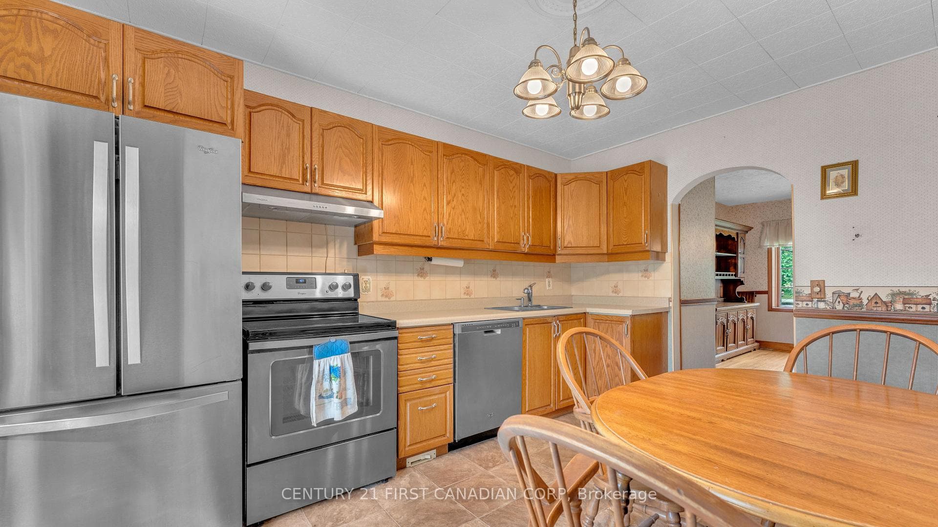 8371 Longwoods Road photo 5