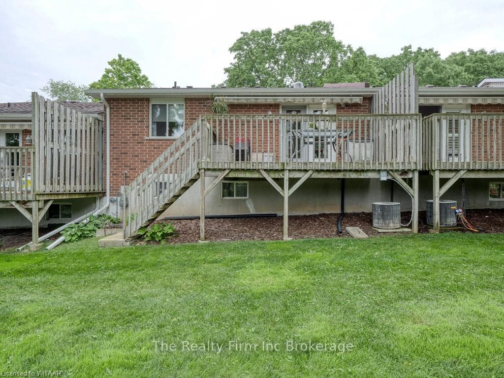 275 WONHAM Street Unit 2 photo 6