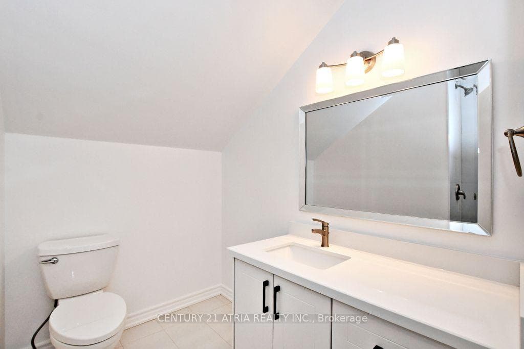 70 Centre Street Unit Upper photo 9
