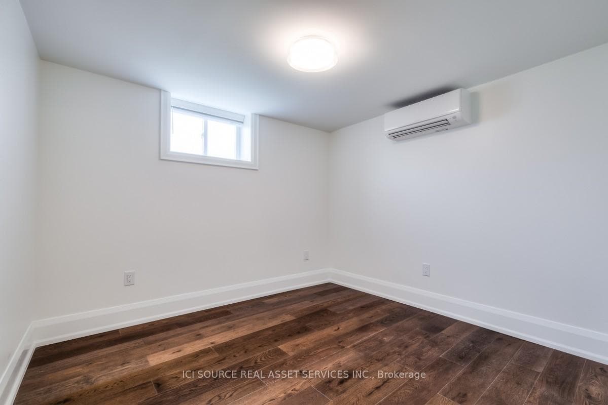 674 Eglinton Avenue Unit Lower photo 10