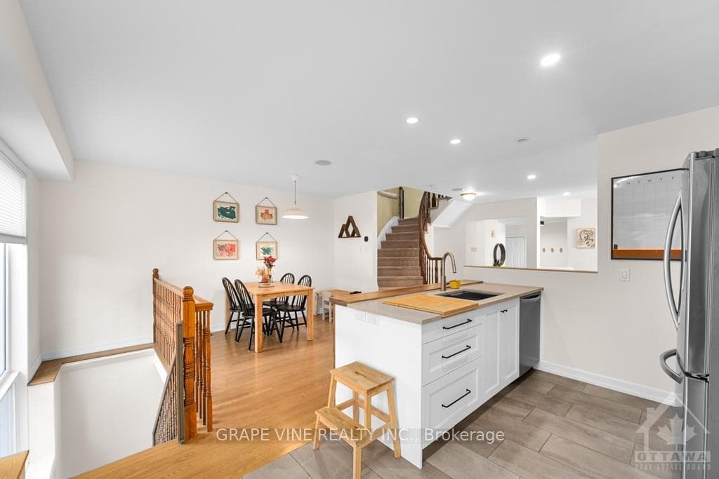 74 TRUMP Avenue photo 15