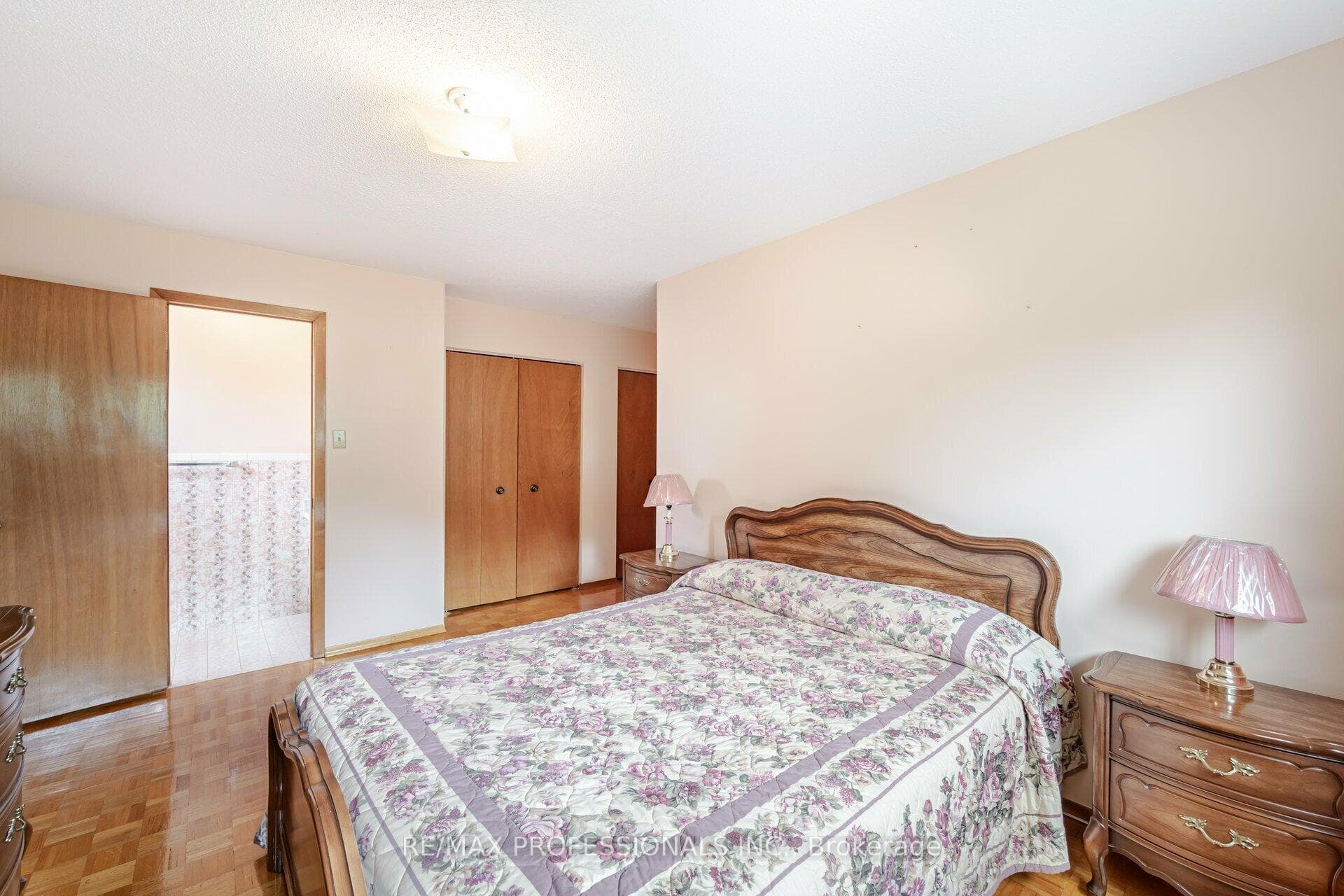 38 Leander Street photo 18
