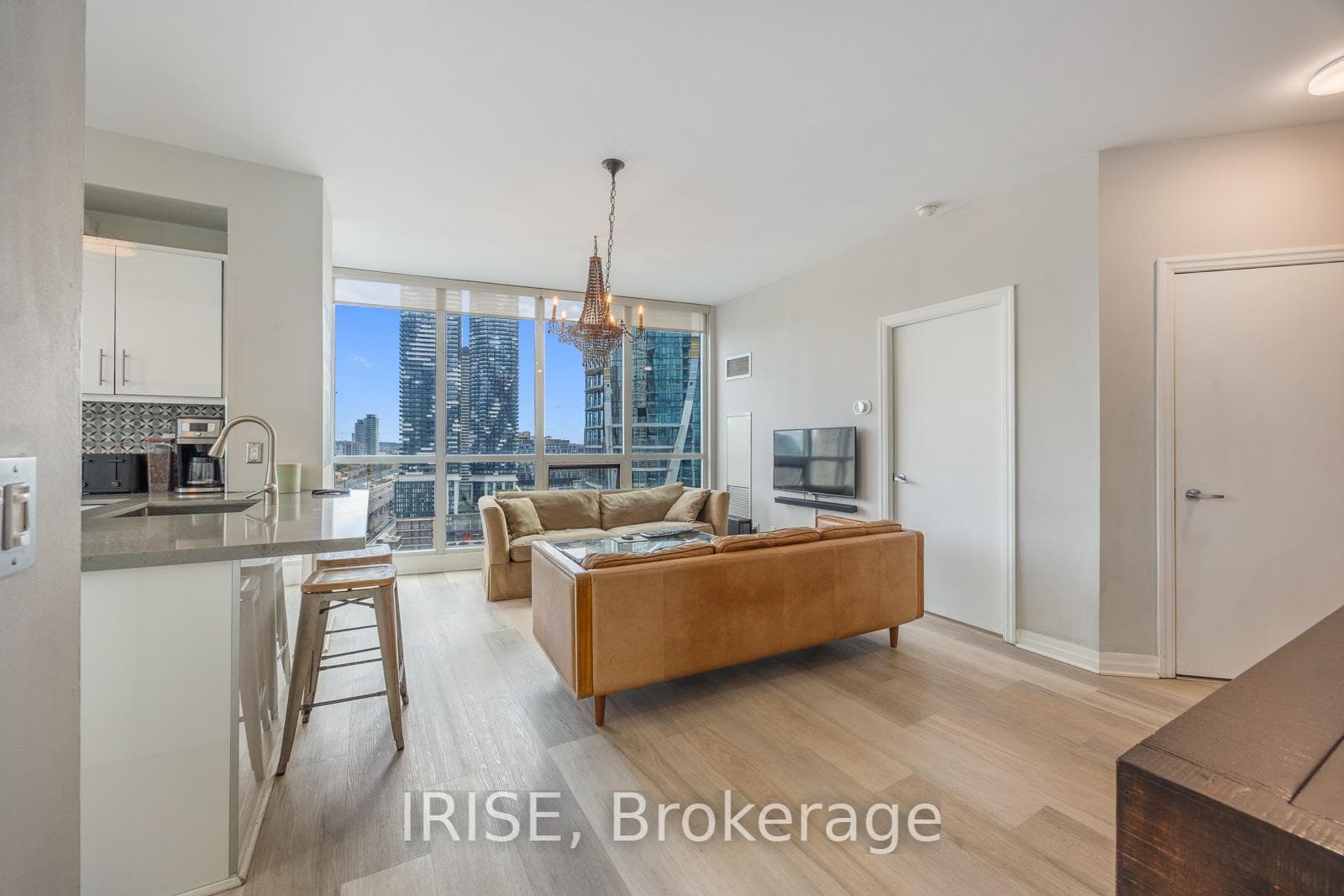 16 Yonge Street Unit 2205 photo 5