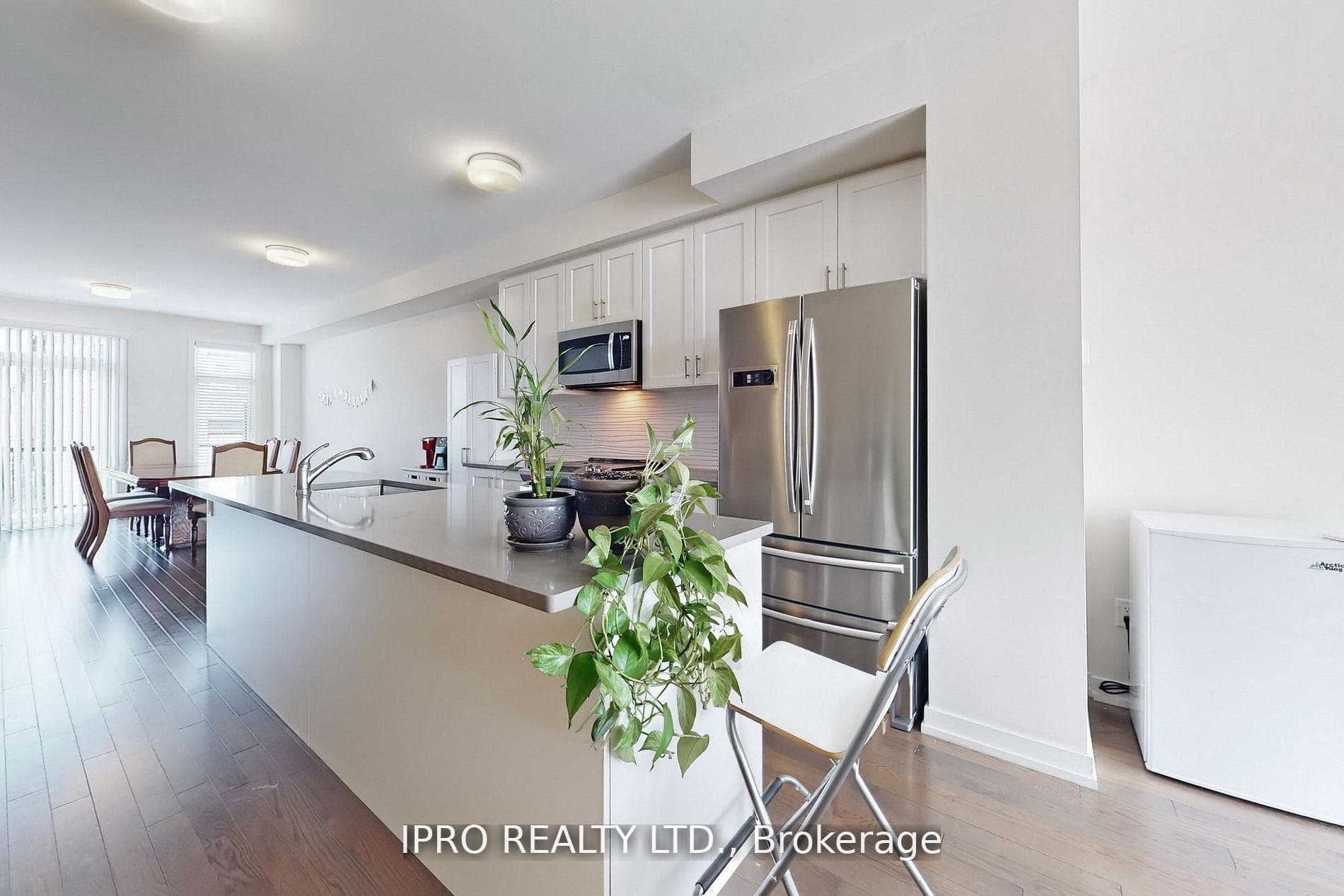 2614 Castlegate Crossing Circle photo 2