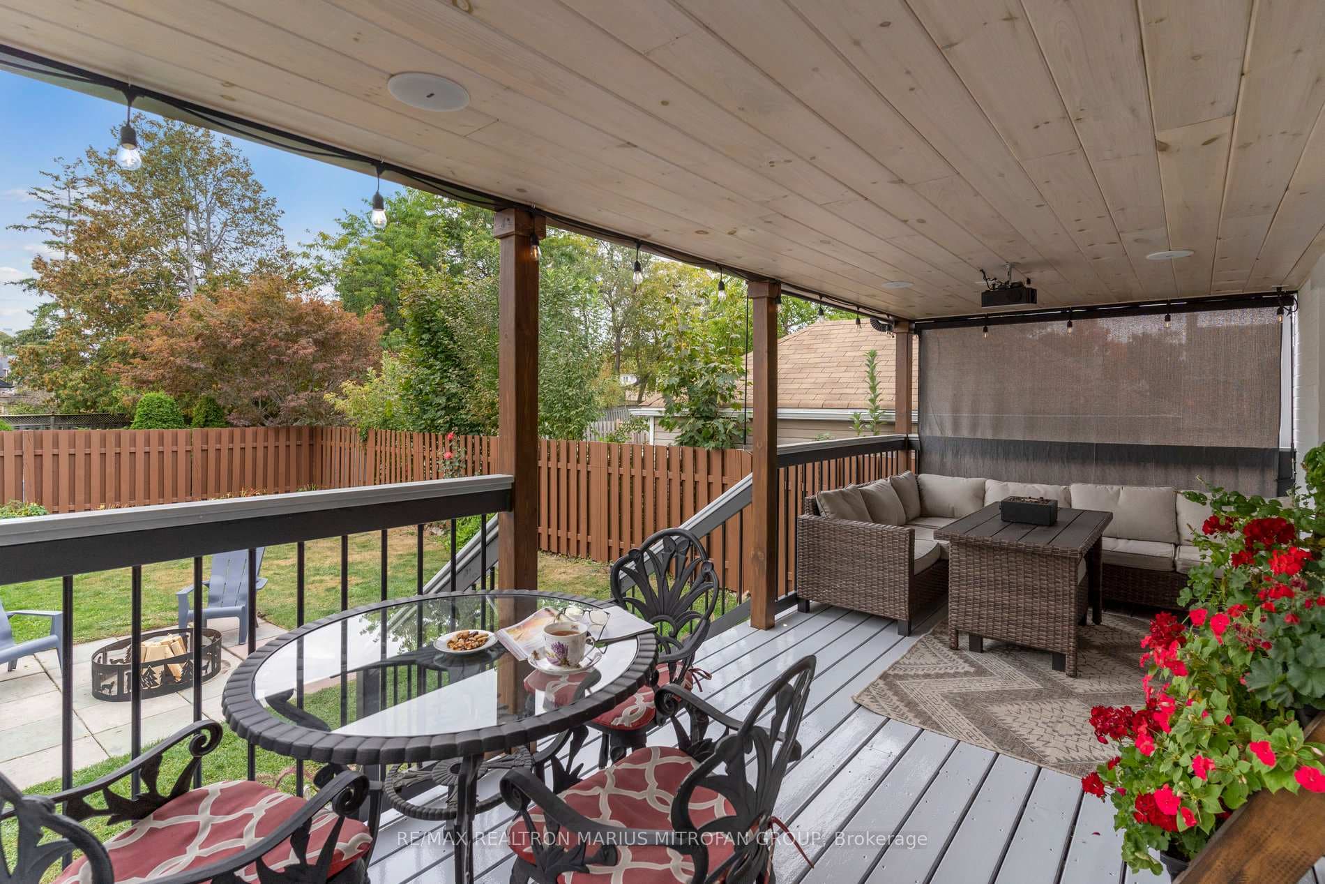 18 Patricia Avenue photo 32