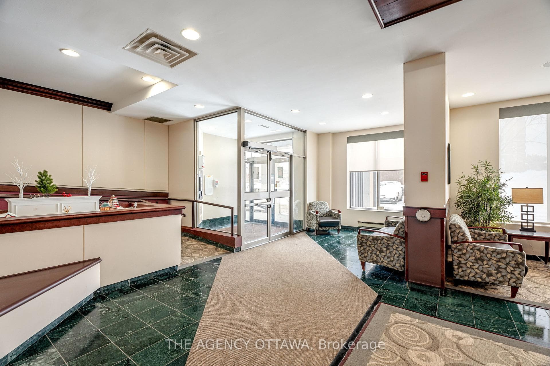 200 Lafontaine Avenue Unit 501 photo 4