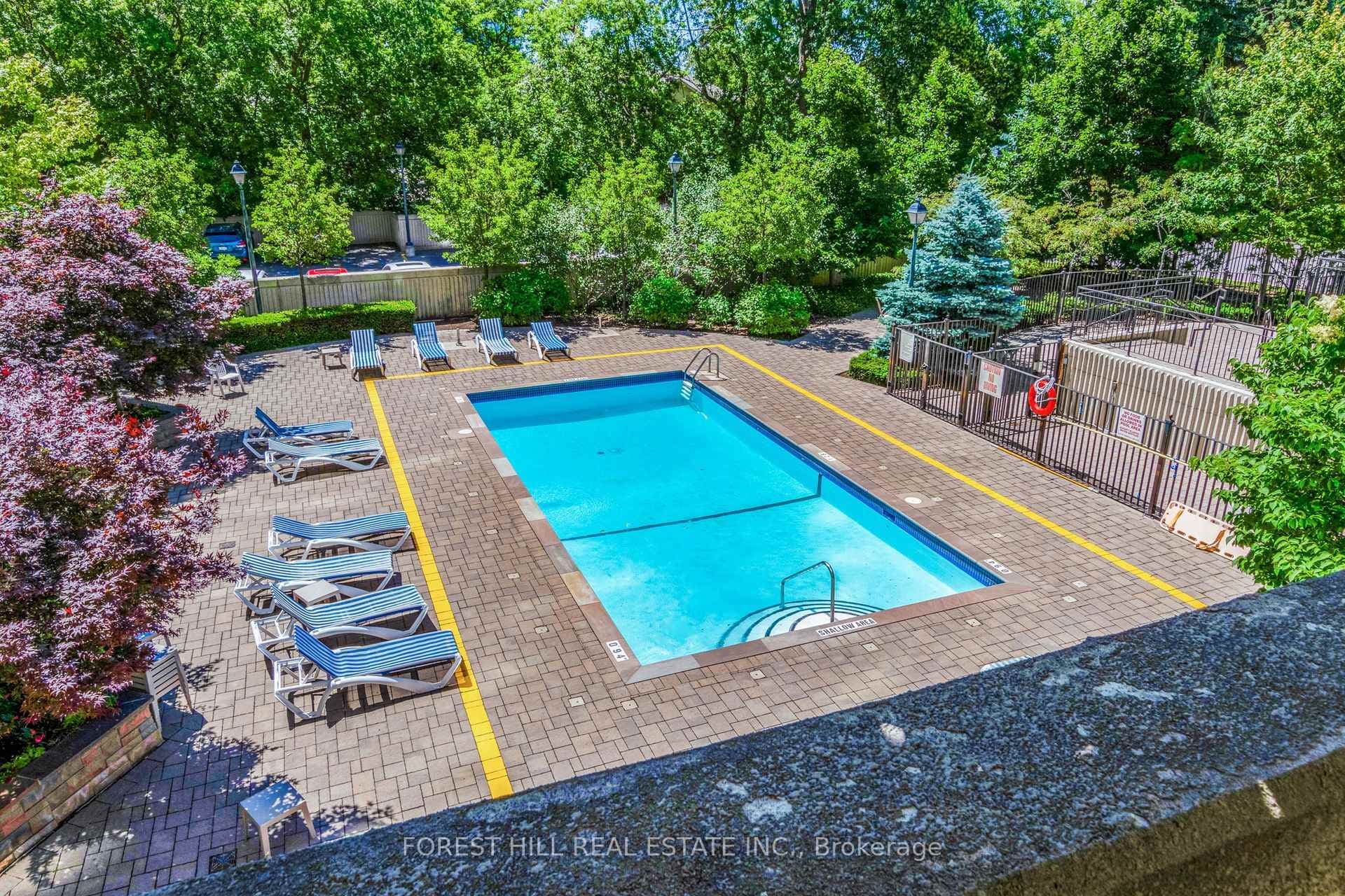 5444 Yonge Street Unit 1607 photo 31