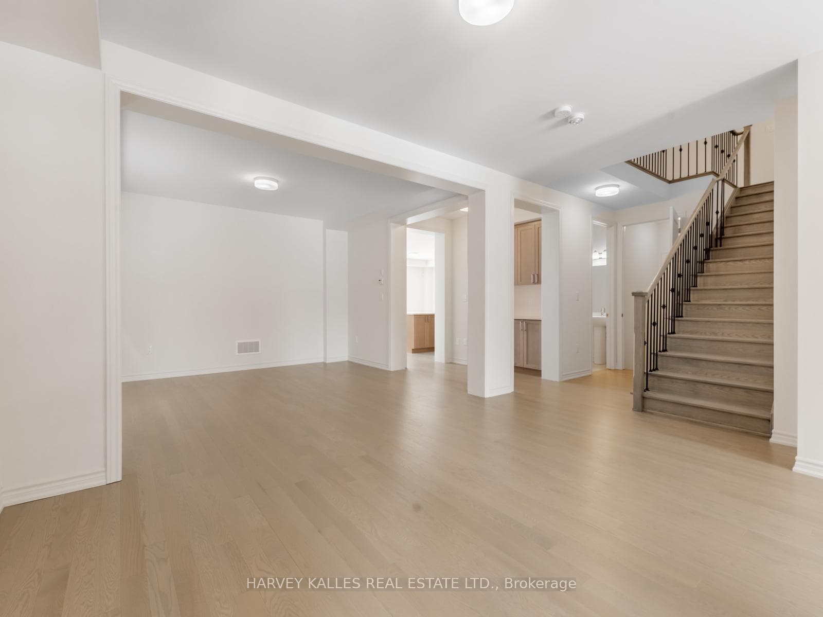 18 Bluebird Boulevard photo 6