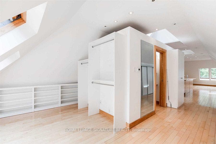 81 Whitehall Road Unit Upper photo 23