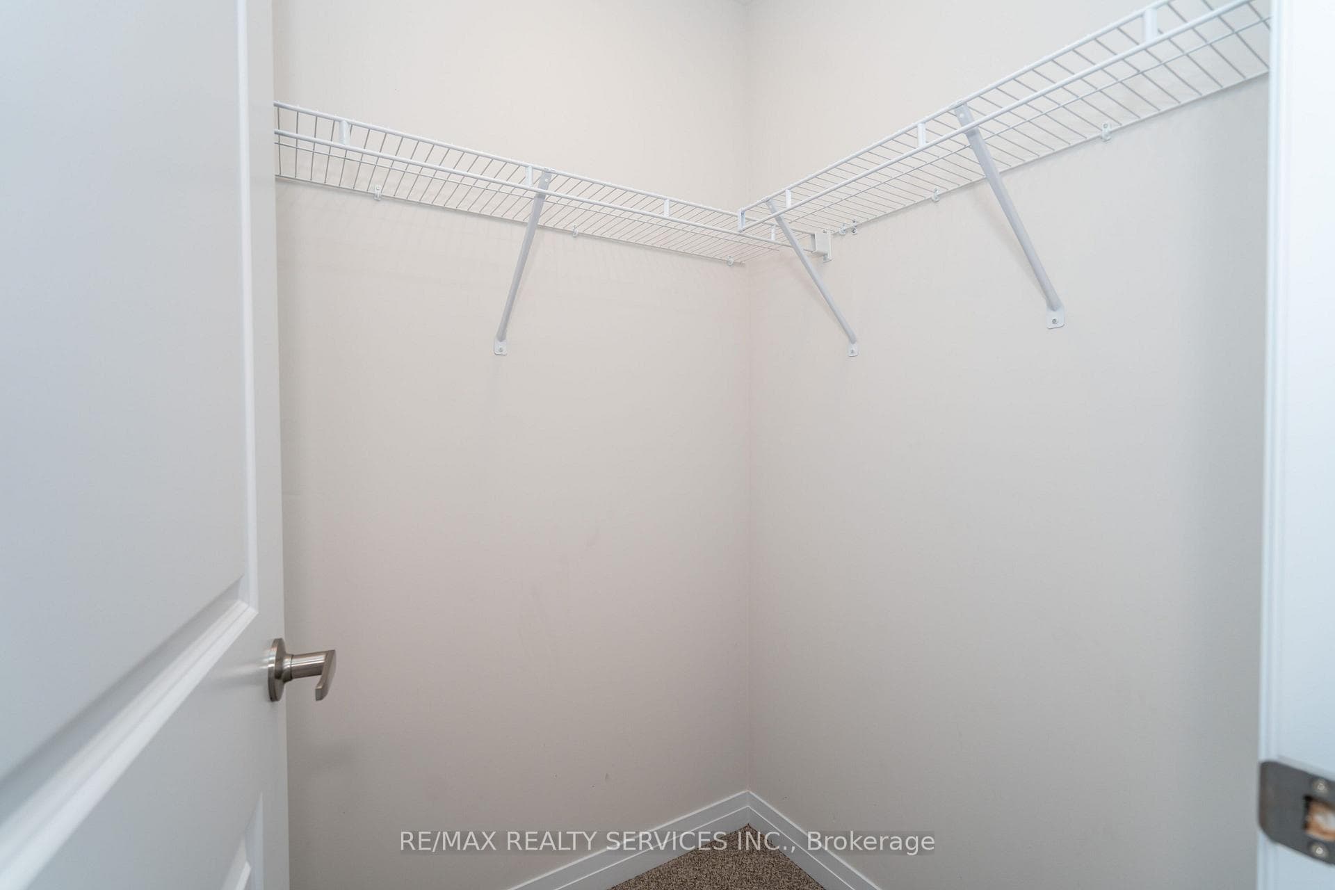269 dingman Street photo 21