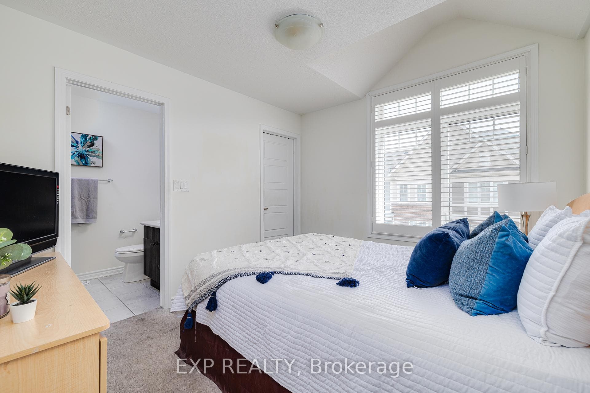 1000 Asleton Boulevard Unit 63 photo 9