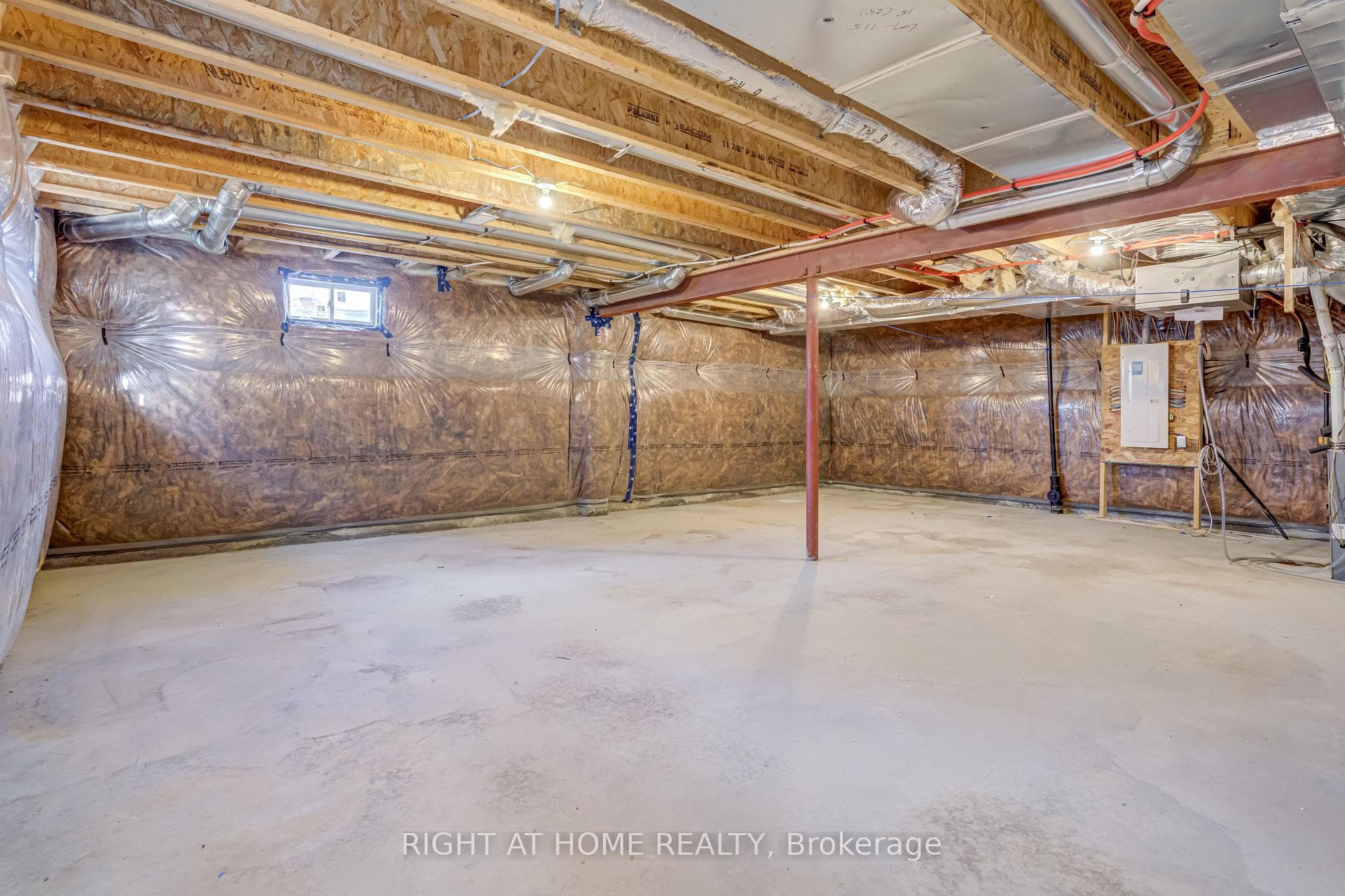 14 Moorhart Crescent photo 17