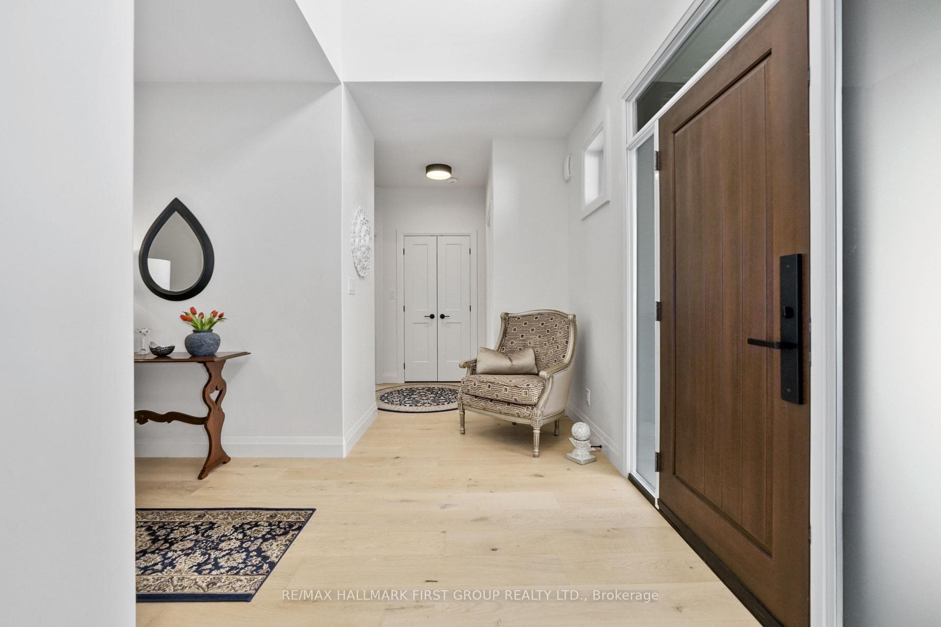 137 Ridgeline Drive photo 9