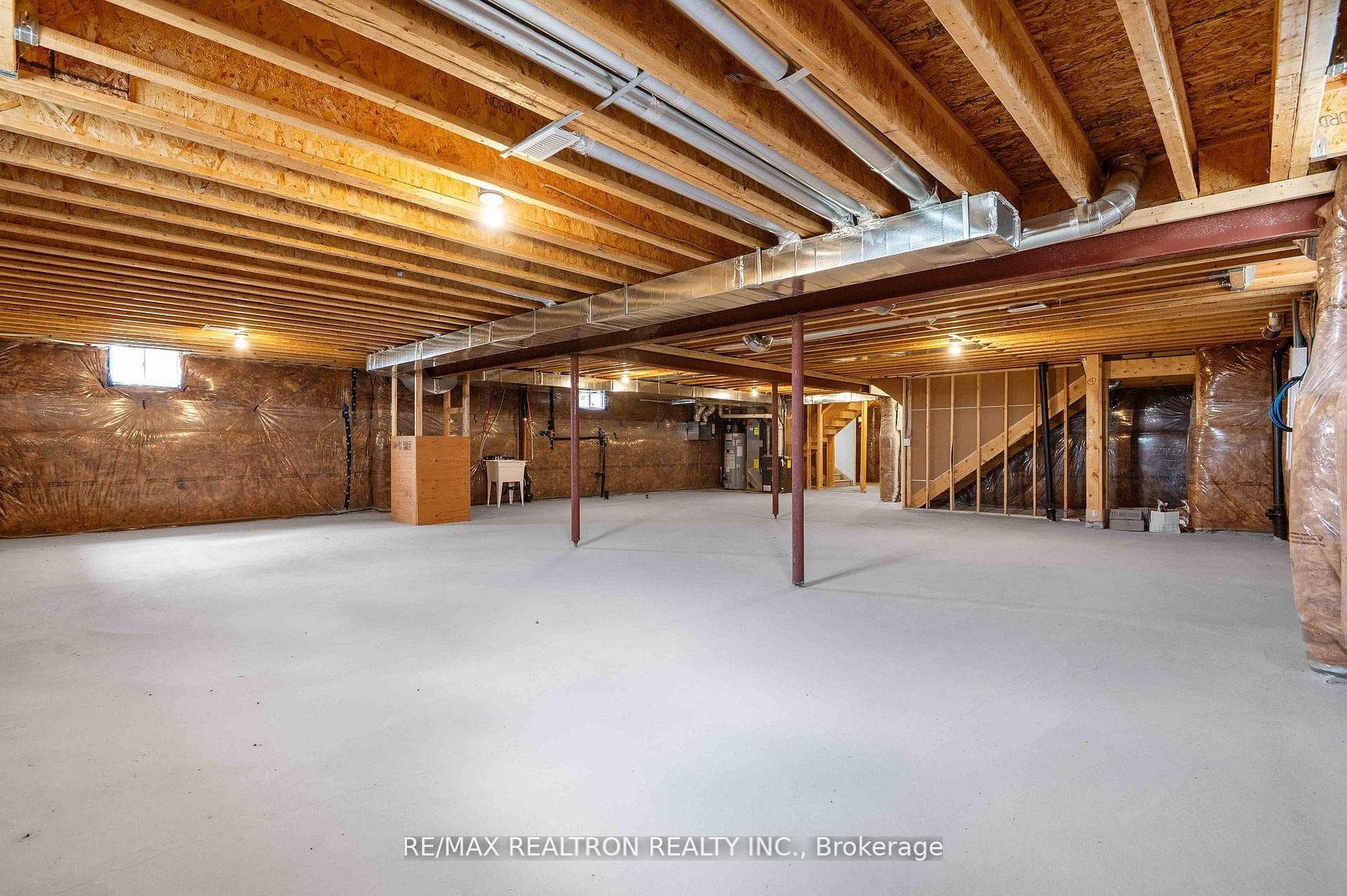 434 Vandusen Avenue photo 45