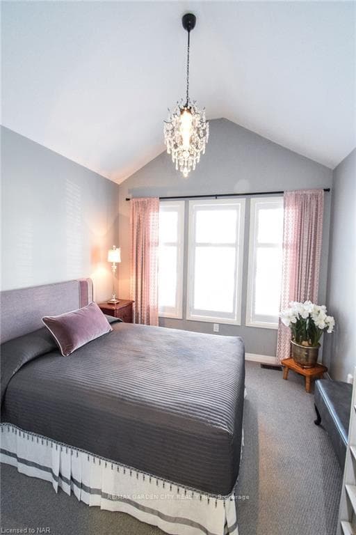 19 DORCHESTER Boulevard photo 14