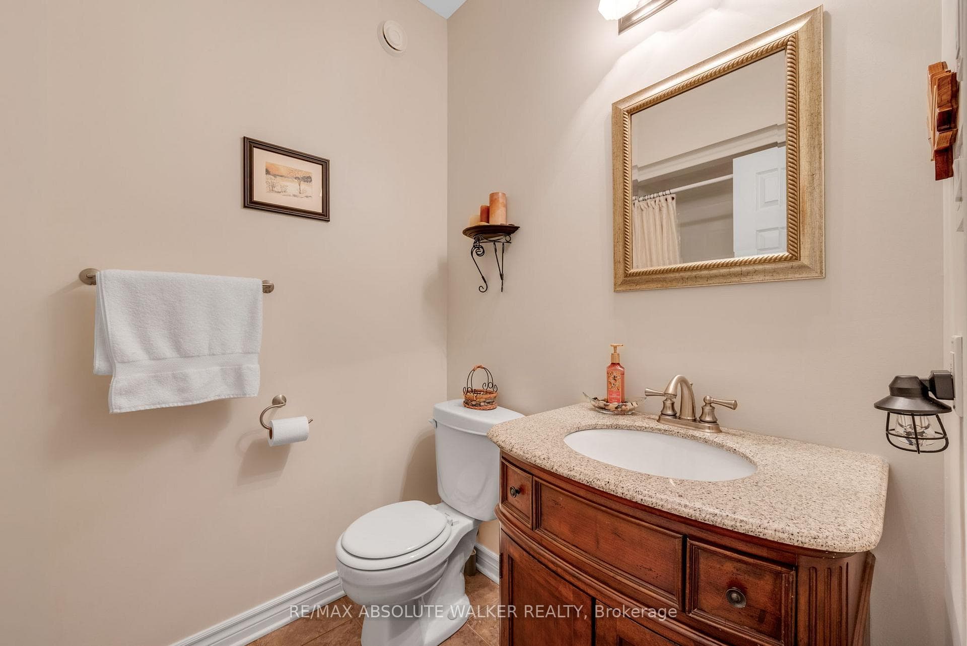 114 Hardwood Drive photo 22