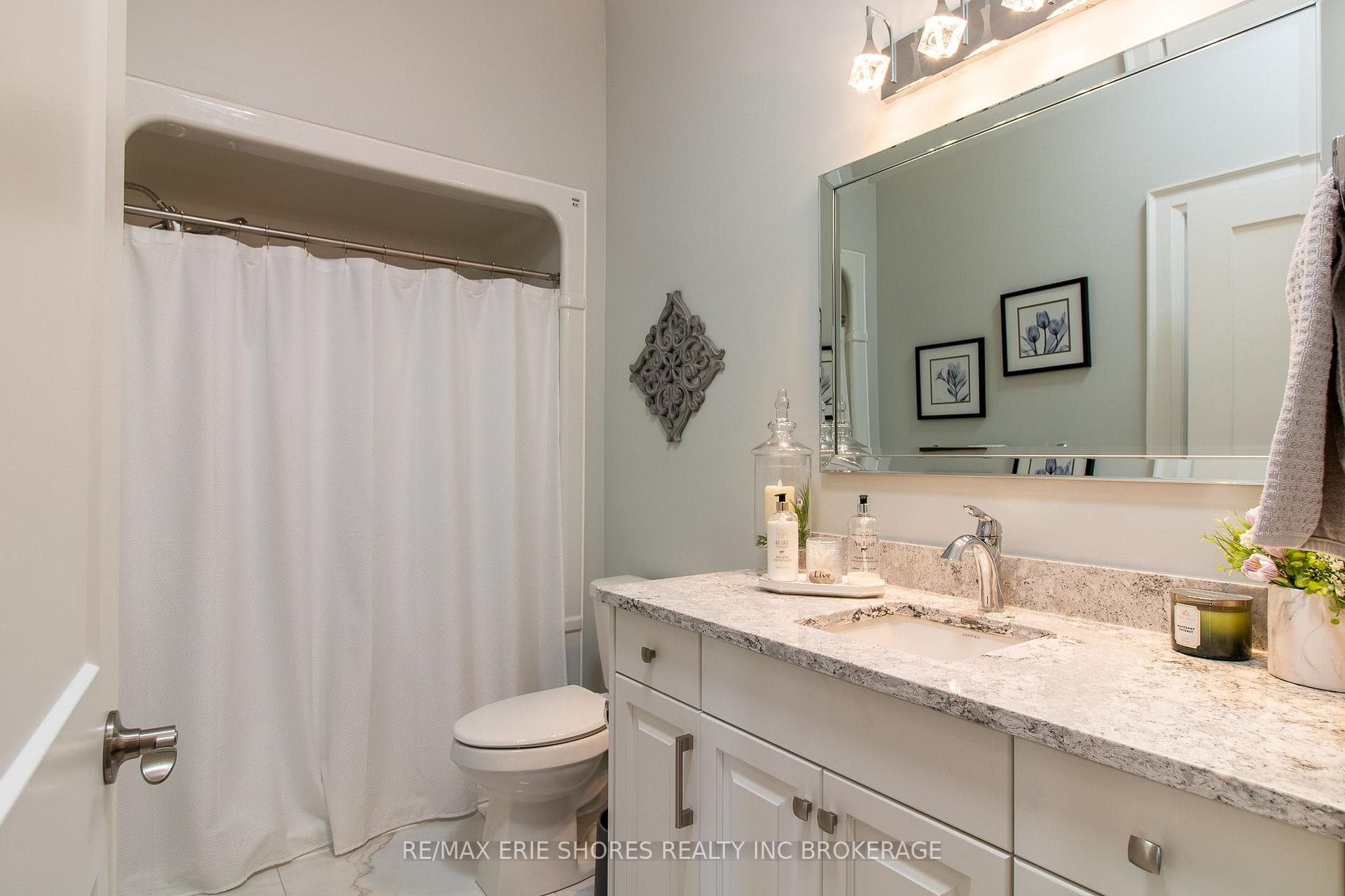 59 BEECHNUT Lane photo 15