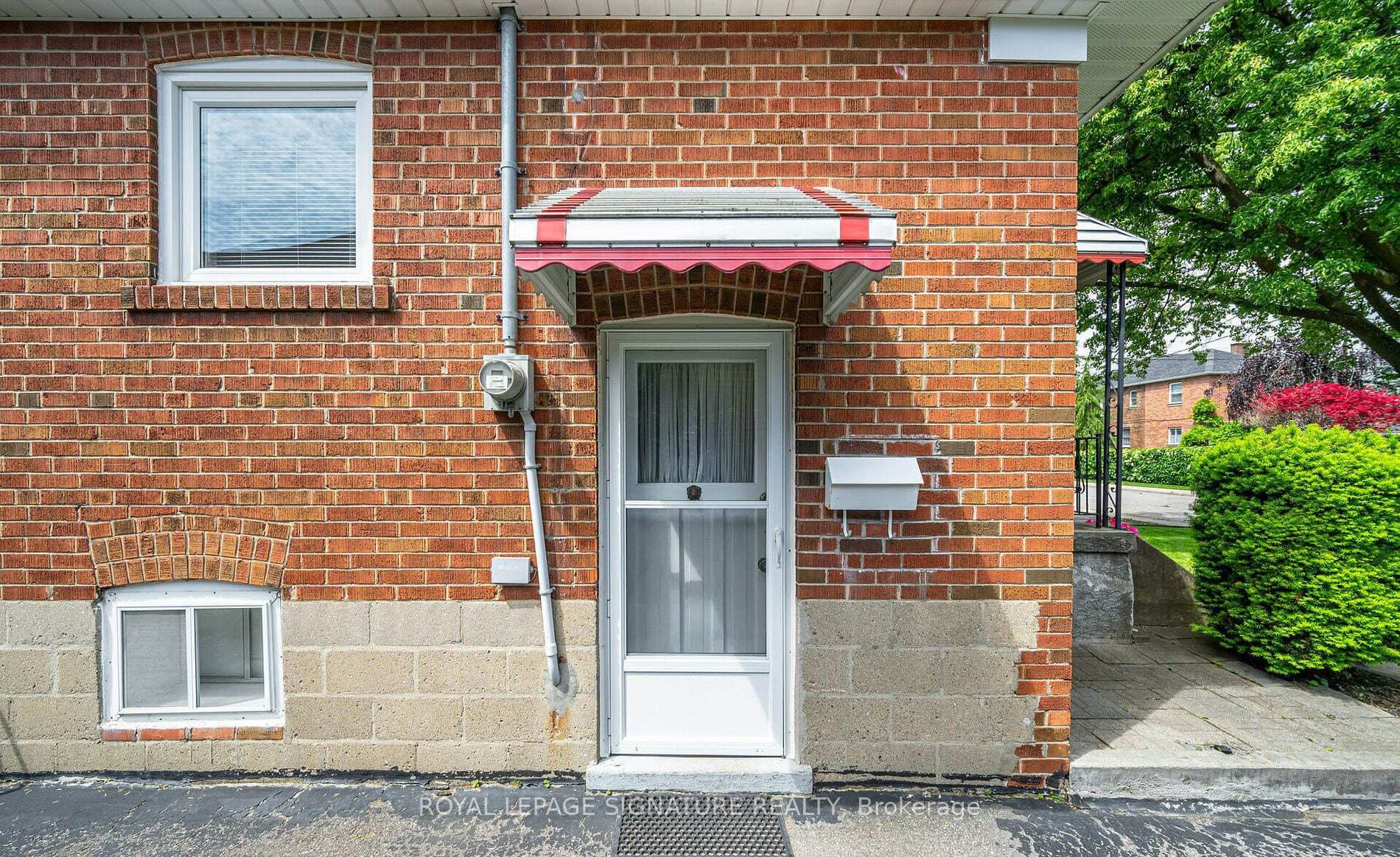 37 Feltham Avenue photo 32