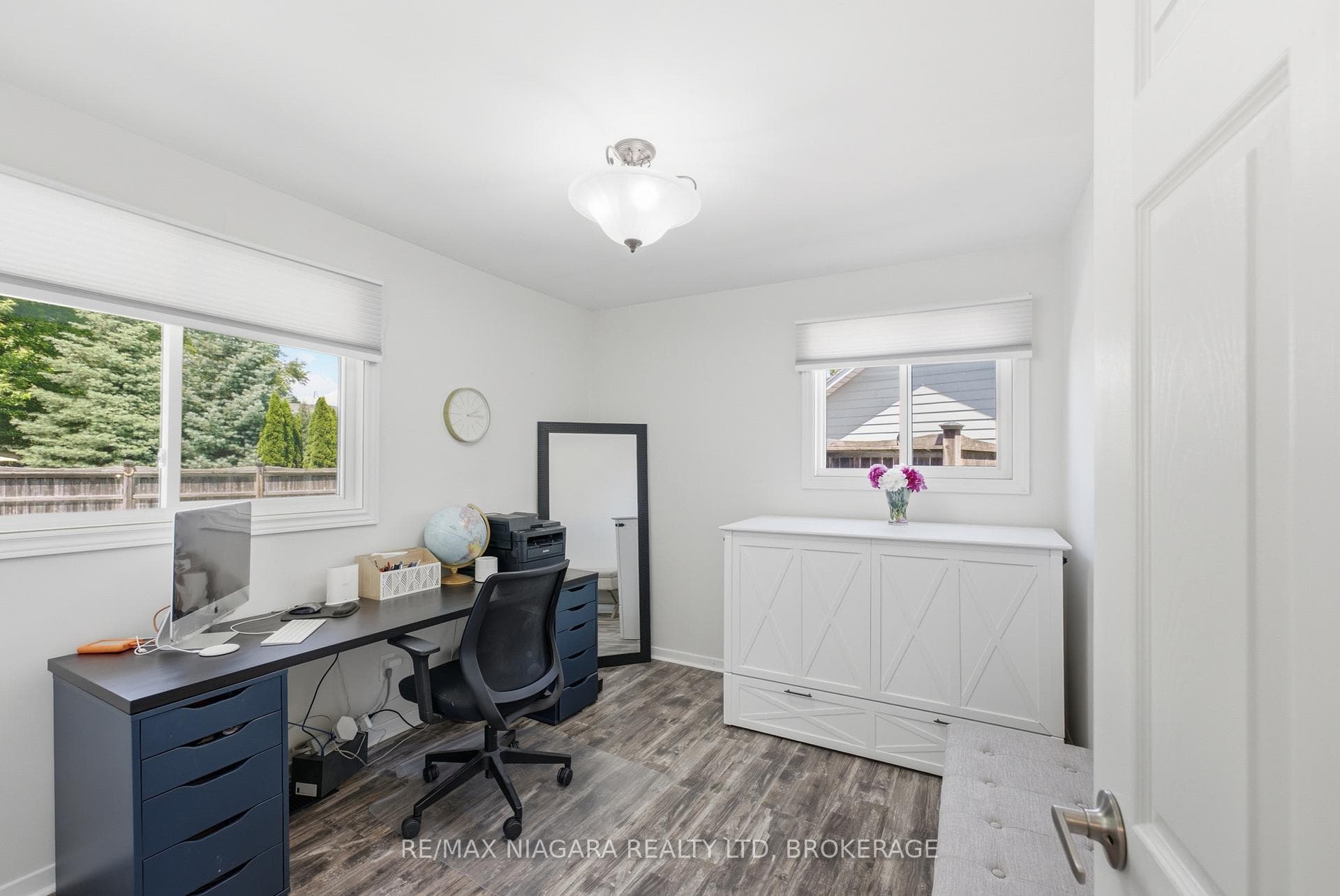 1042 Lakeshore Road photo 19
