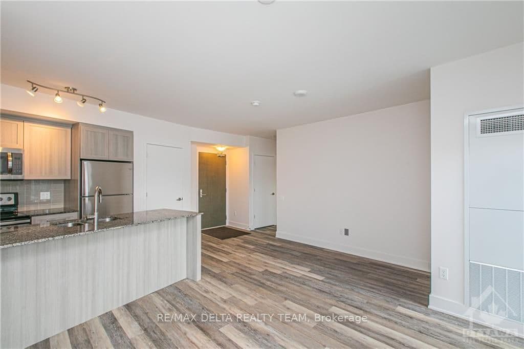 411 MACKAY Street Unit 516 photo 7