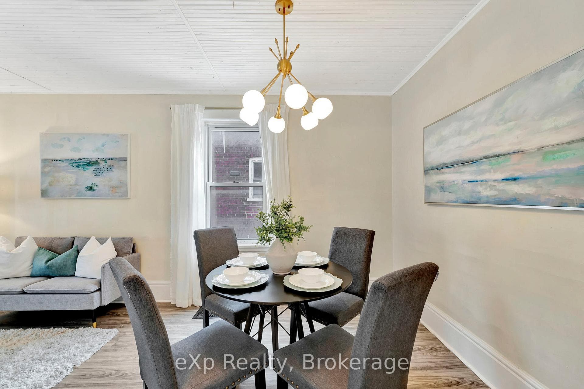 385 DOURO Street photo 9