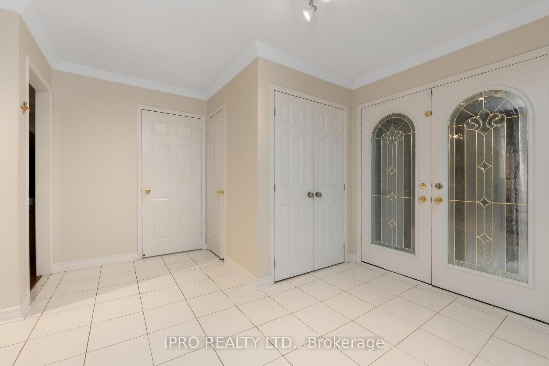 31 Fenflower Court photo 5