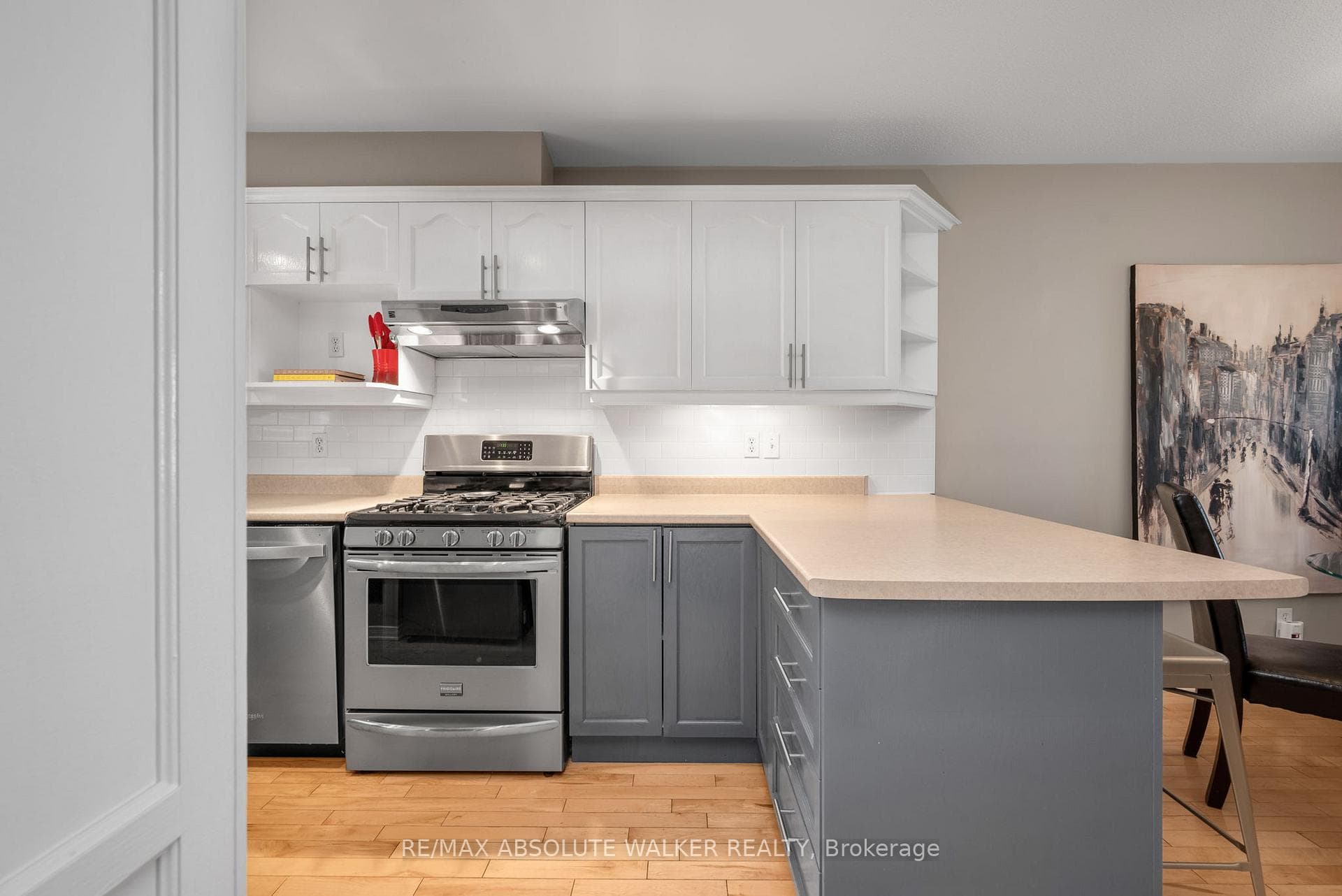 395 Bell Street Unit 9 photo 9