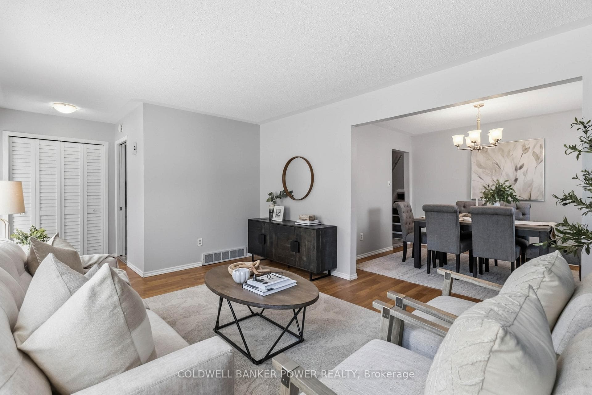 74 Patience Crescent photo 9