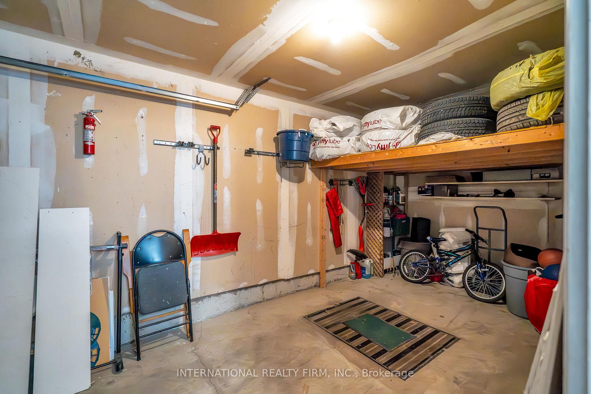 55 Telegraph Drive photo 19