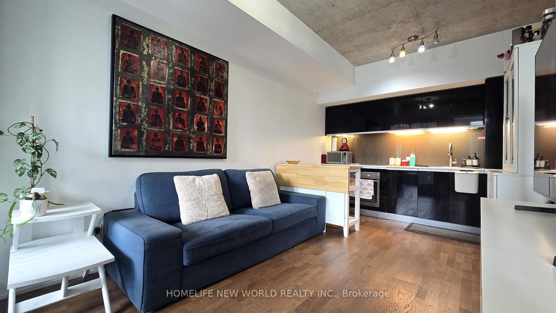 20 Minowan Miikan Lane Unit 632 photo 4