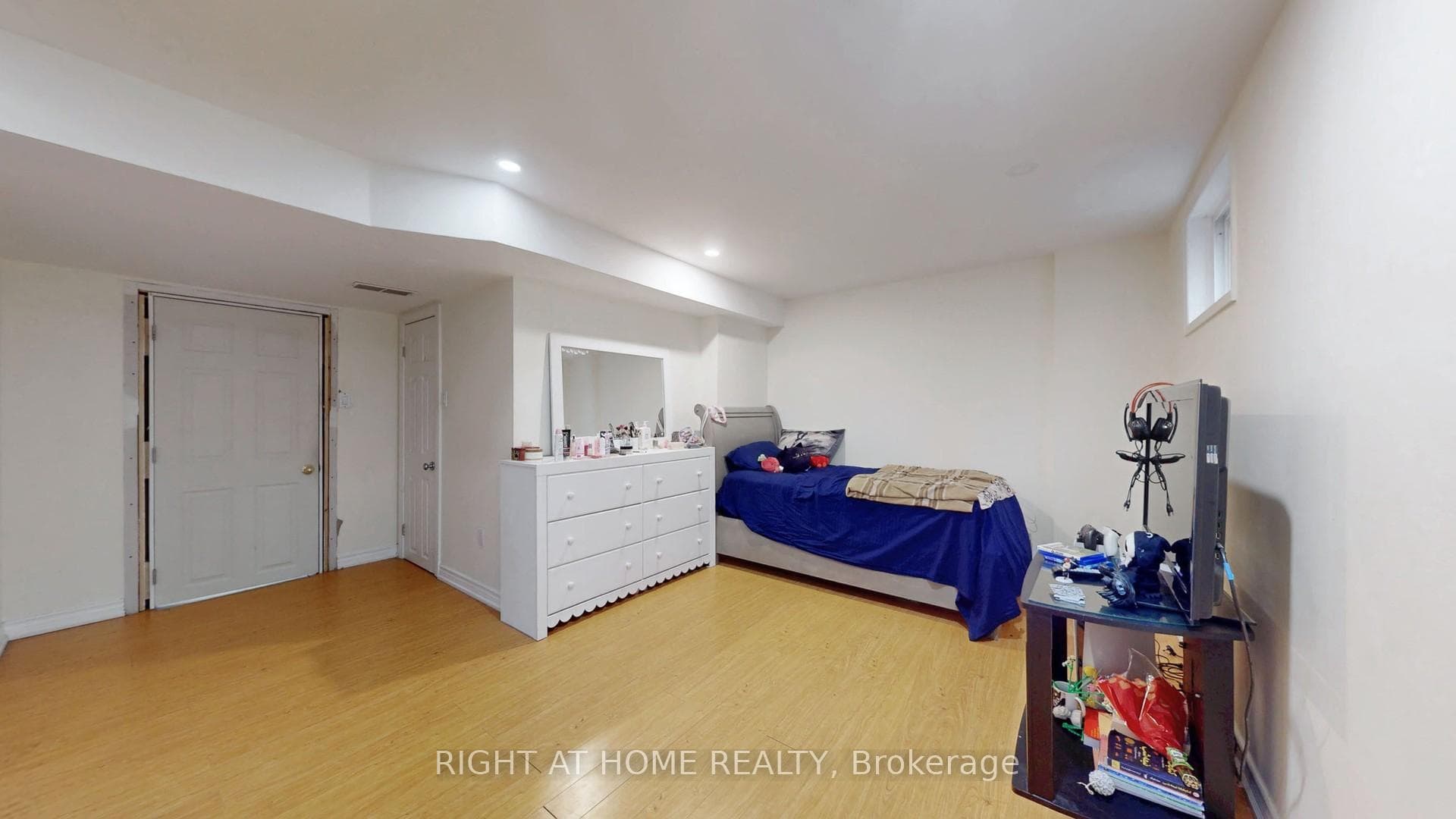 86 Weldrick Road photo 44