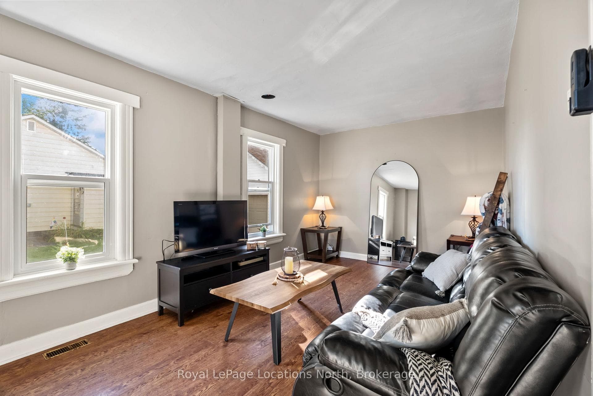 168 Isla Street photo 10