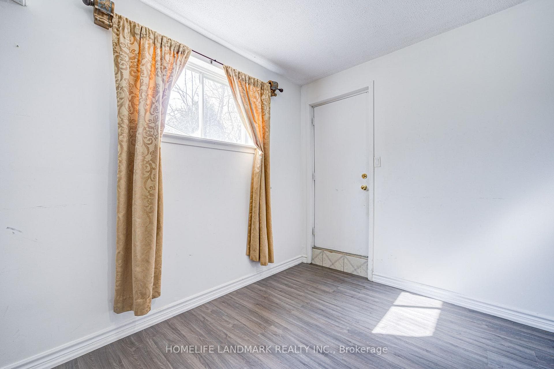 113 Oak Avenue photo 22
