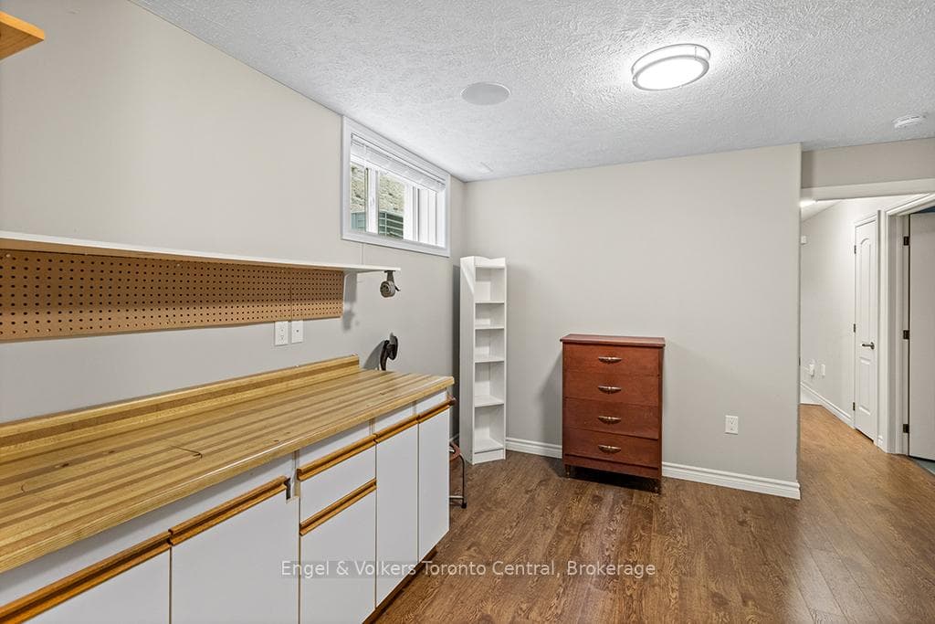 1877 8th Avenue photo 30