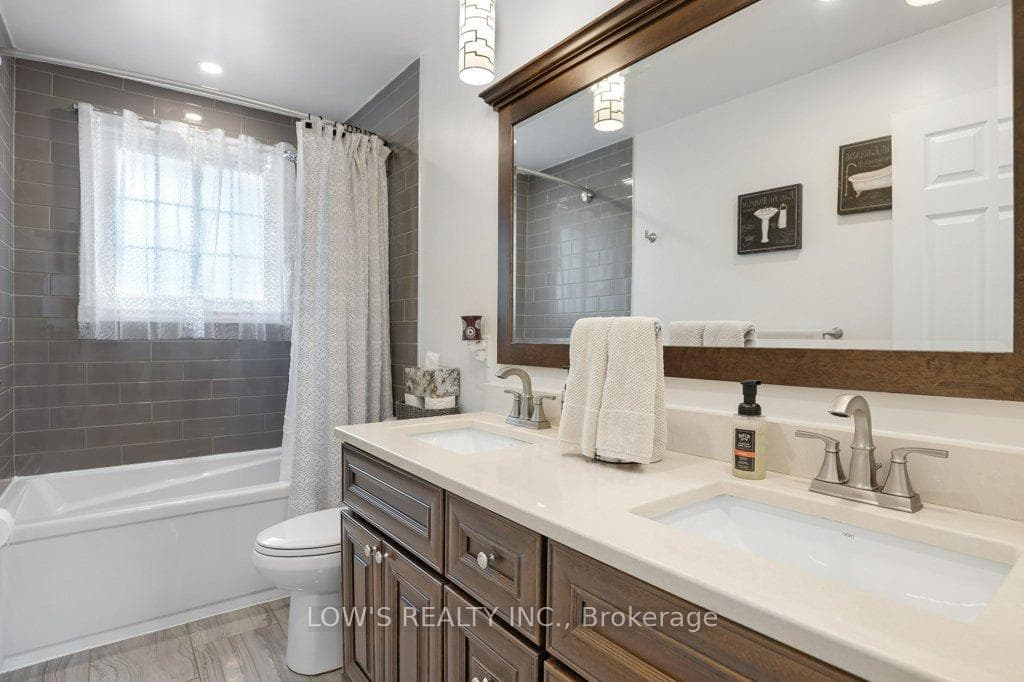 121 Barton Street photo 21