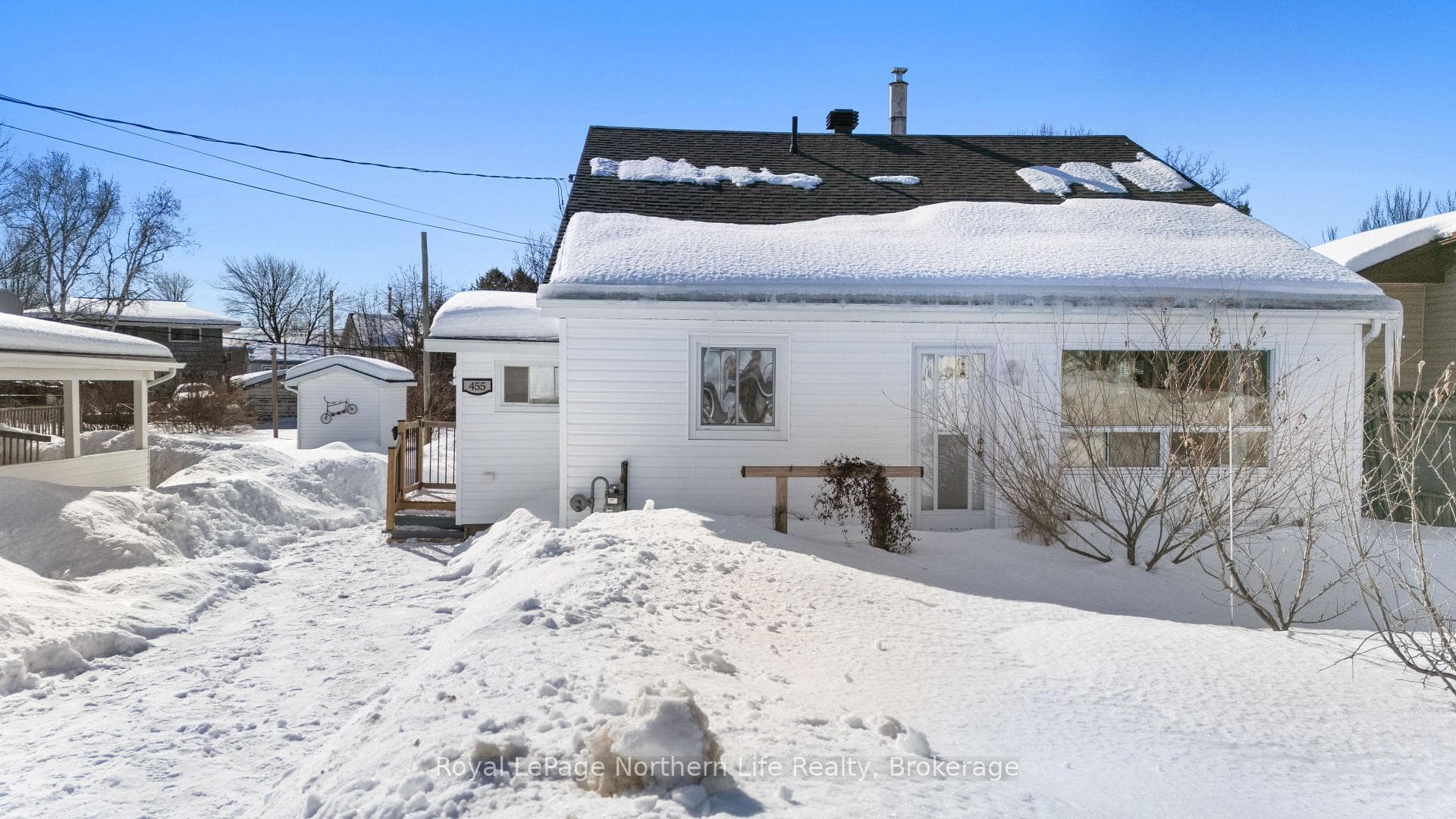 455 Angus Street photo 2