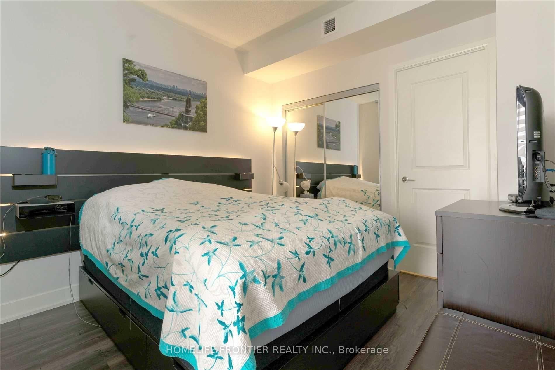 23 Sheppard Avenue Unit 2702 photo 7