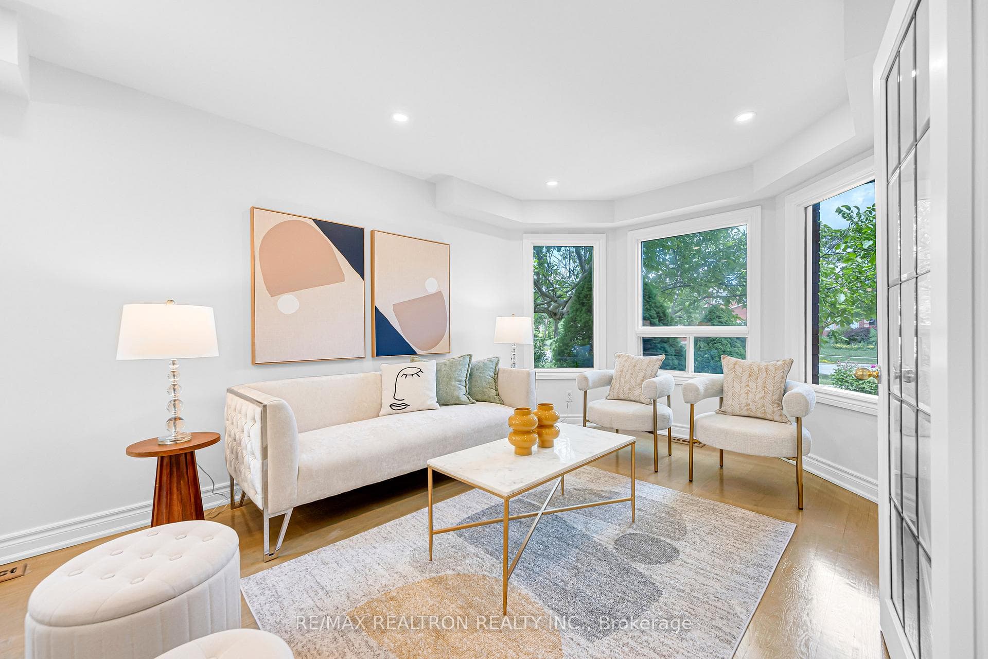 278 Bernard Avenue photo 5