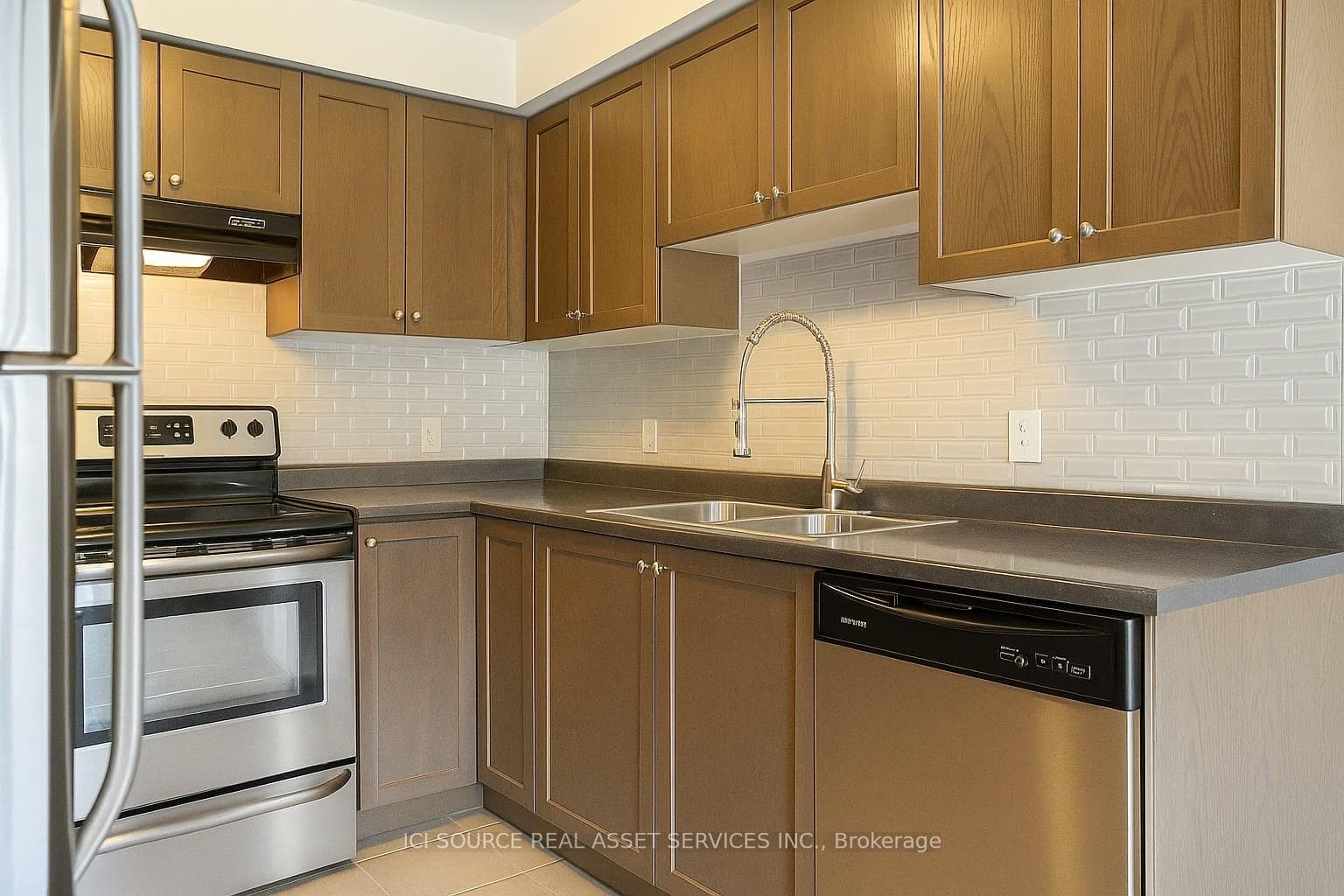 71 Tabaret Crescent photo 9
