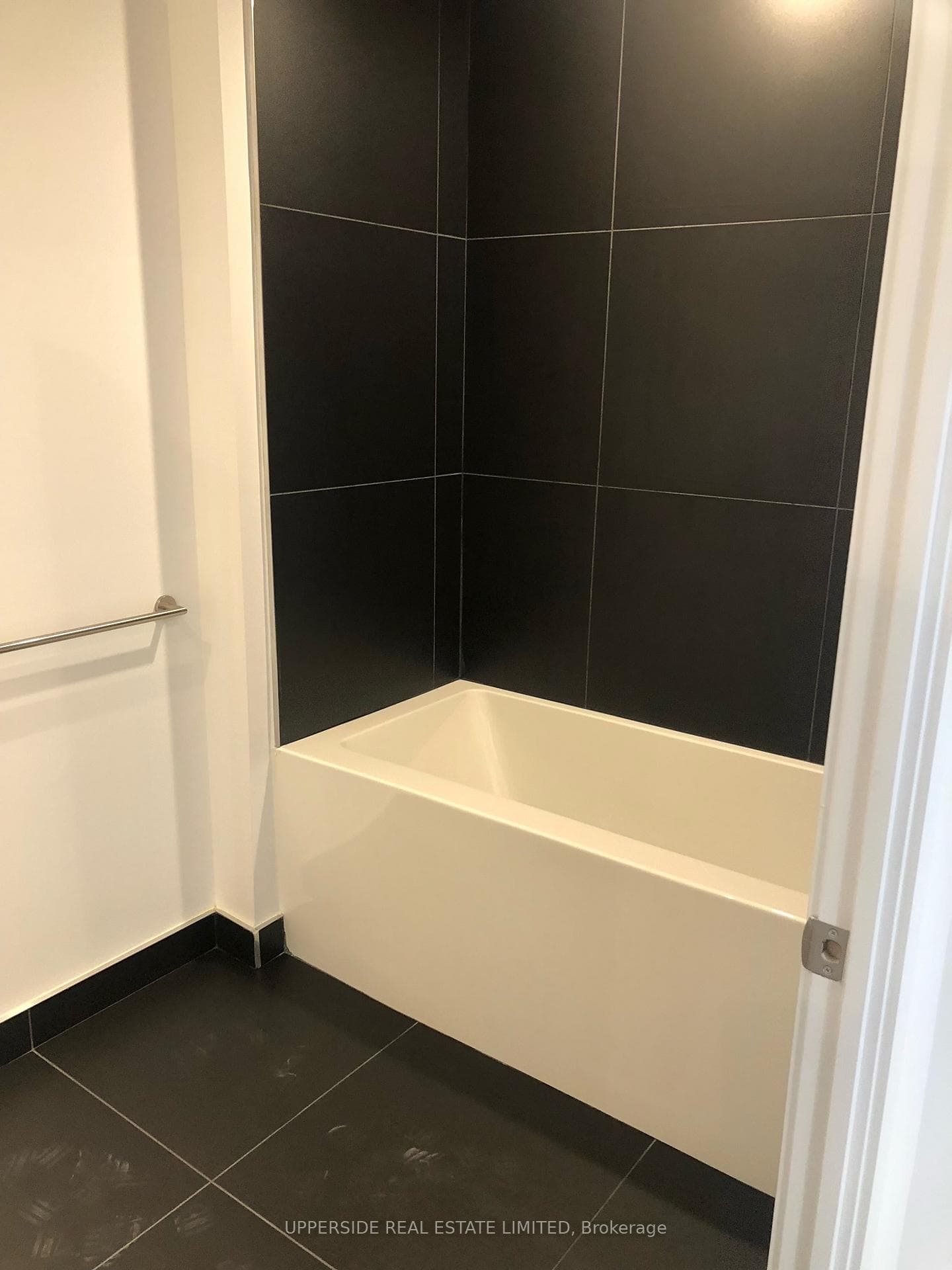 20 Edward Street Unit 2714 photo 5