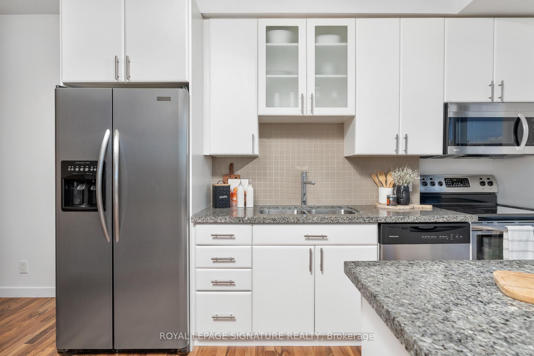 1005 King Street Unit 721 photo 12