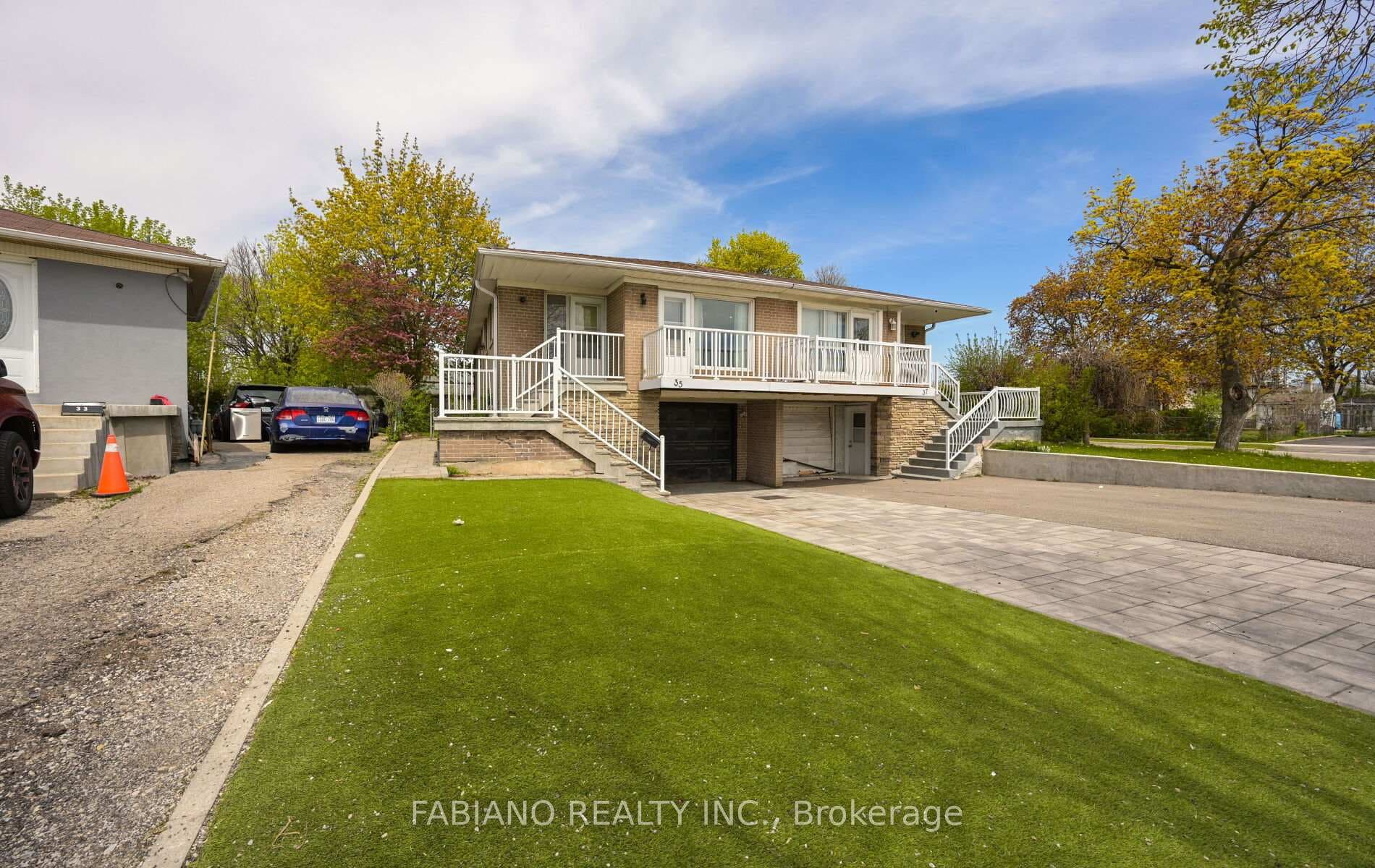35 Murchison Crescent photo 5