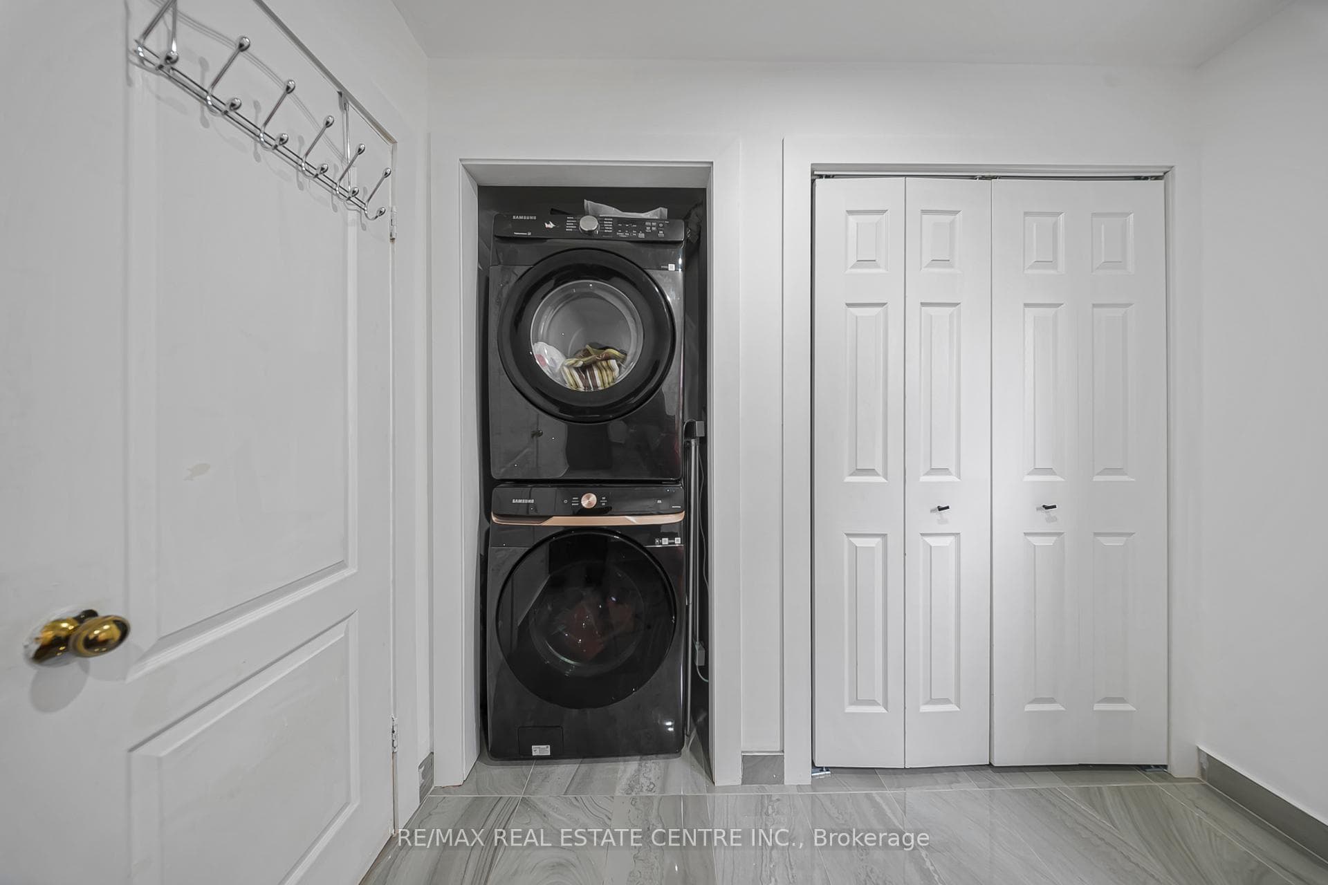 118 Cope Street photo 24