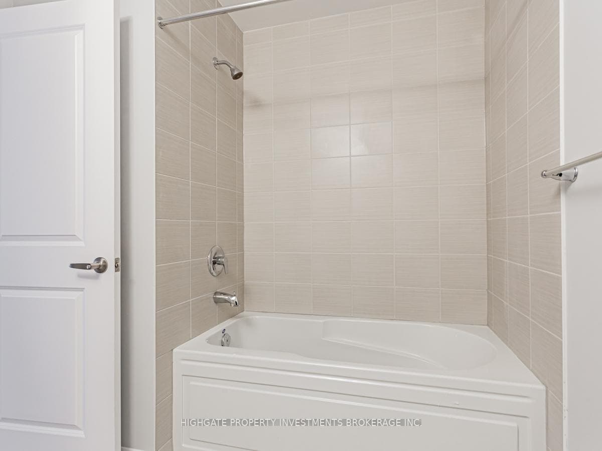 55 Porcelain Way photo 26