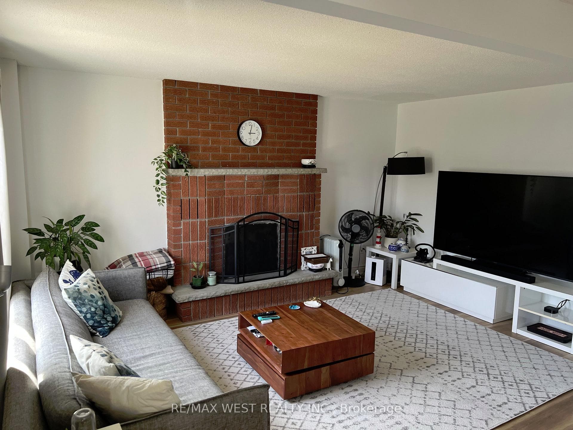 63 Taylorwood Road Unit Main & 2nd Floor photo 5