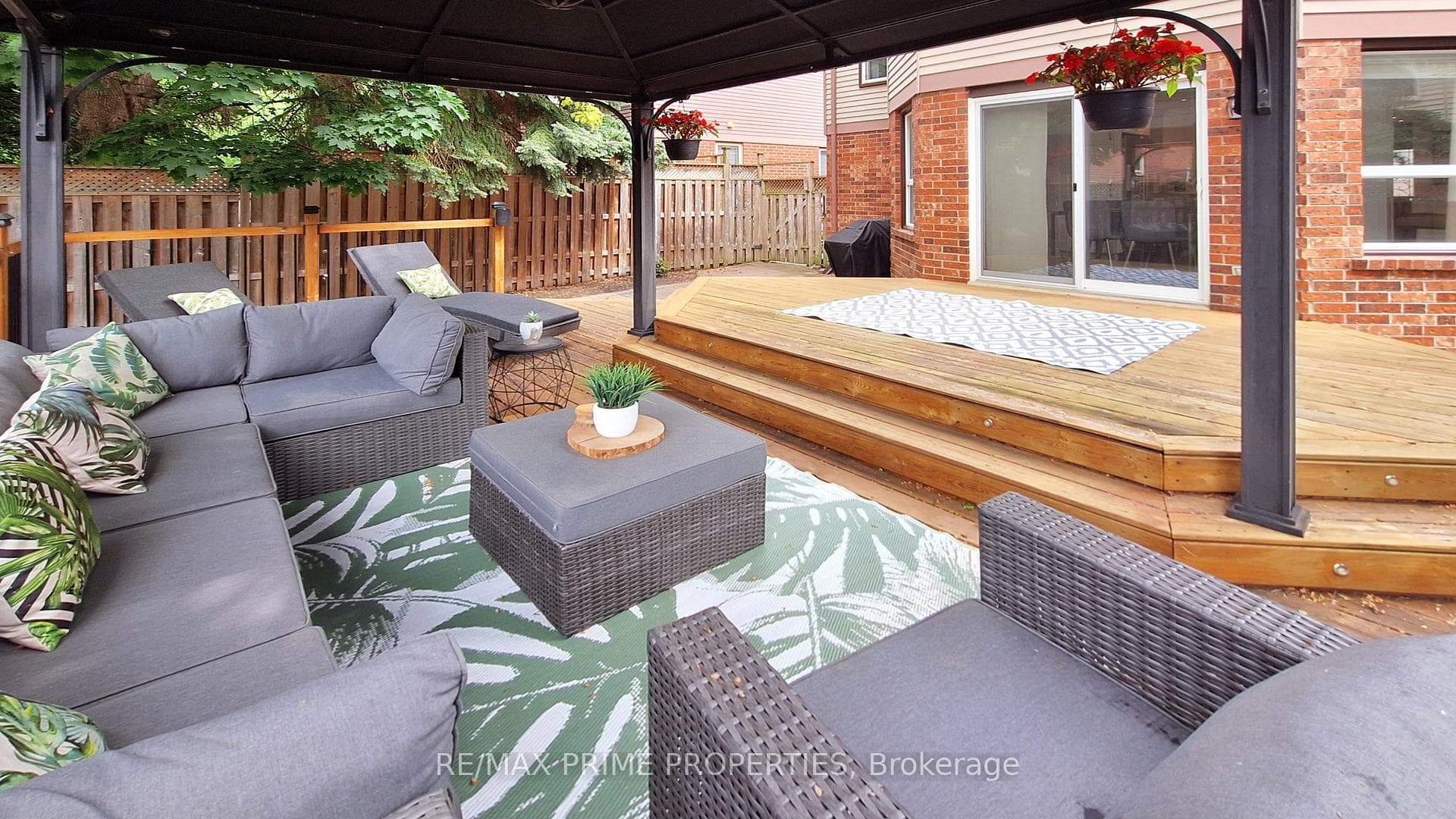 38 Larkin Avenue photo 37