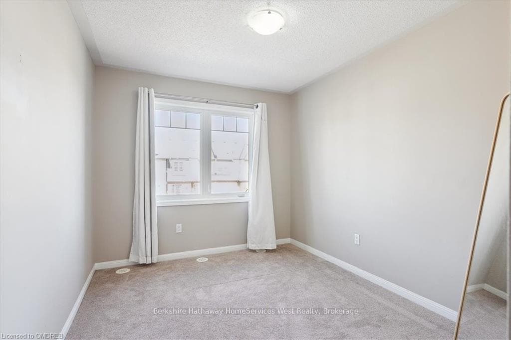 222 SEPTIMUS Heights photo 30