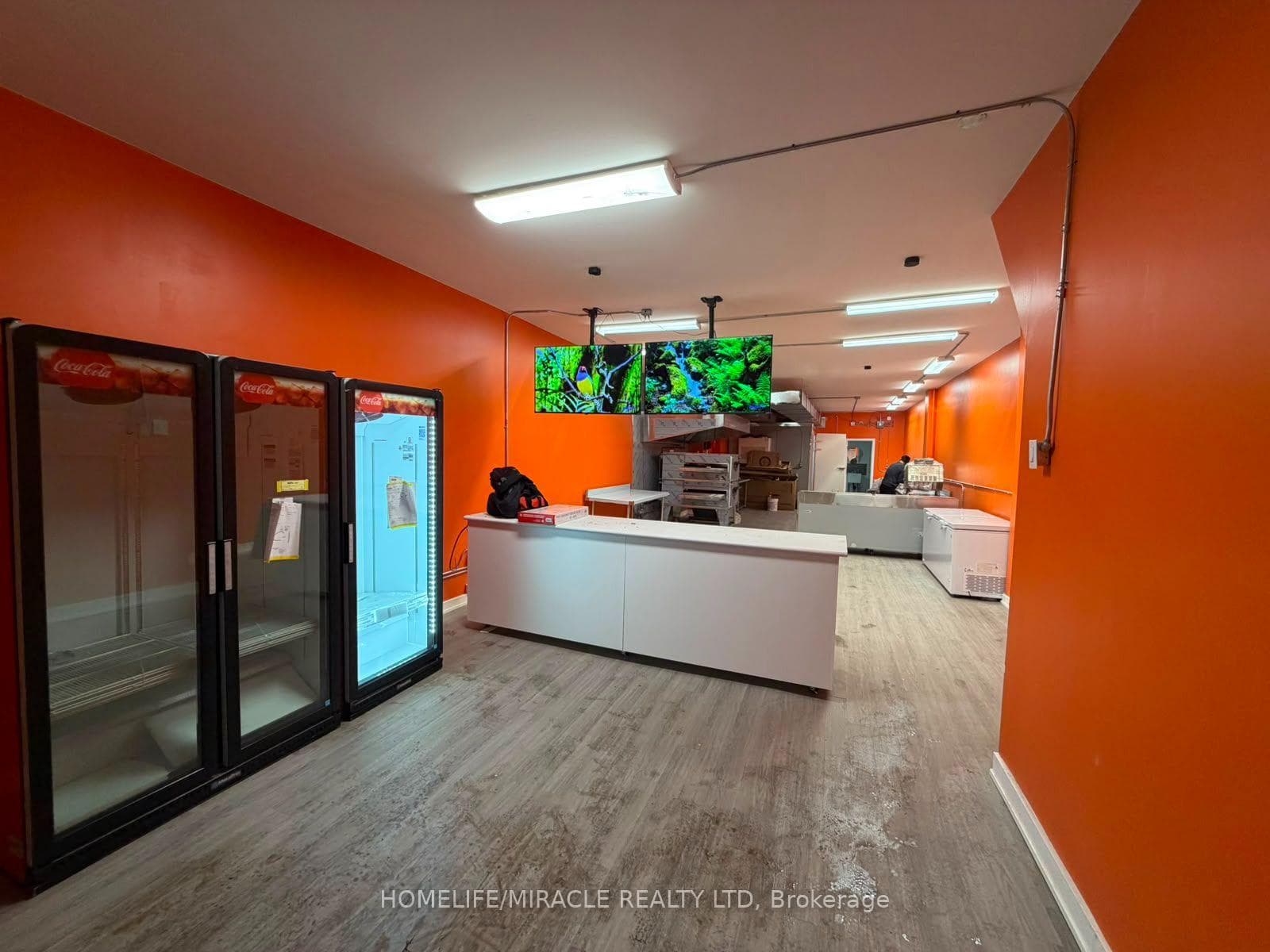 423 Dundas Street photo 2