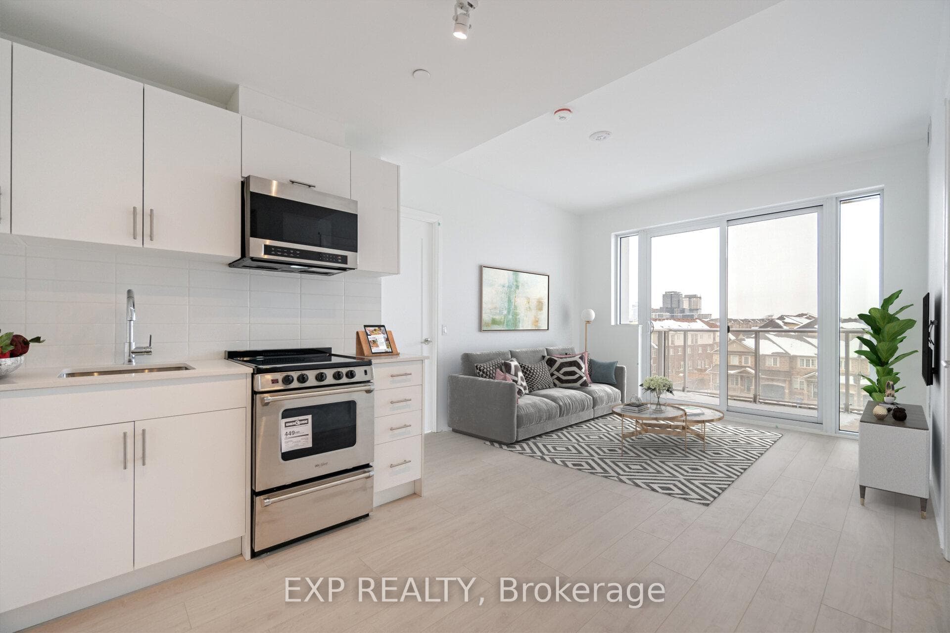 412 Silver Maple Road Unit 405 photo 4