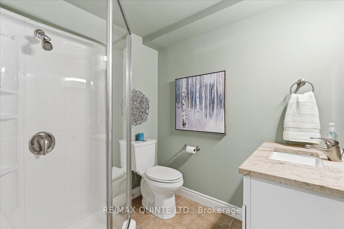 10 Grosvenor Drive photo 32